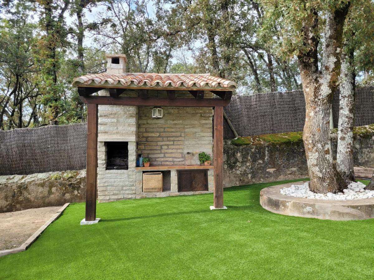 El Robledal - Miraflores De La Sierra Bagian luar foto